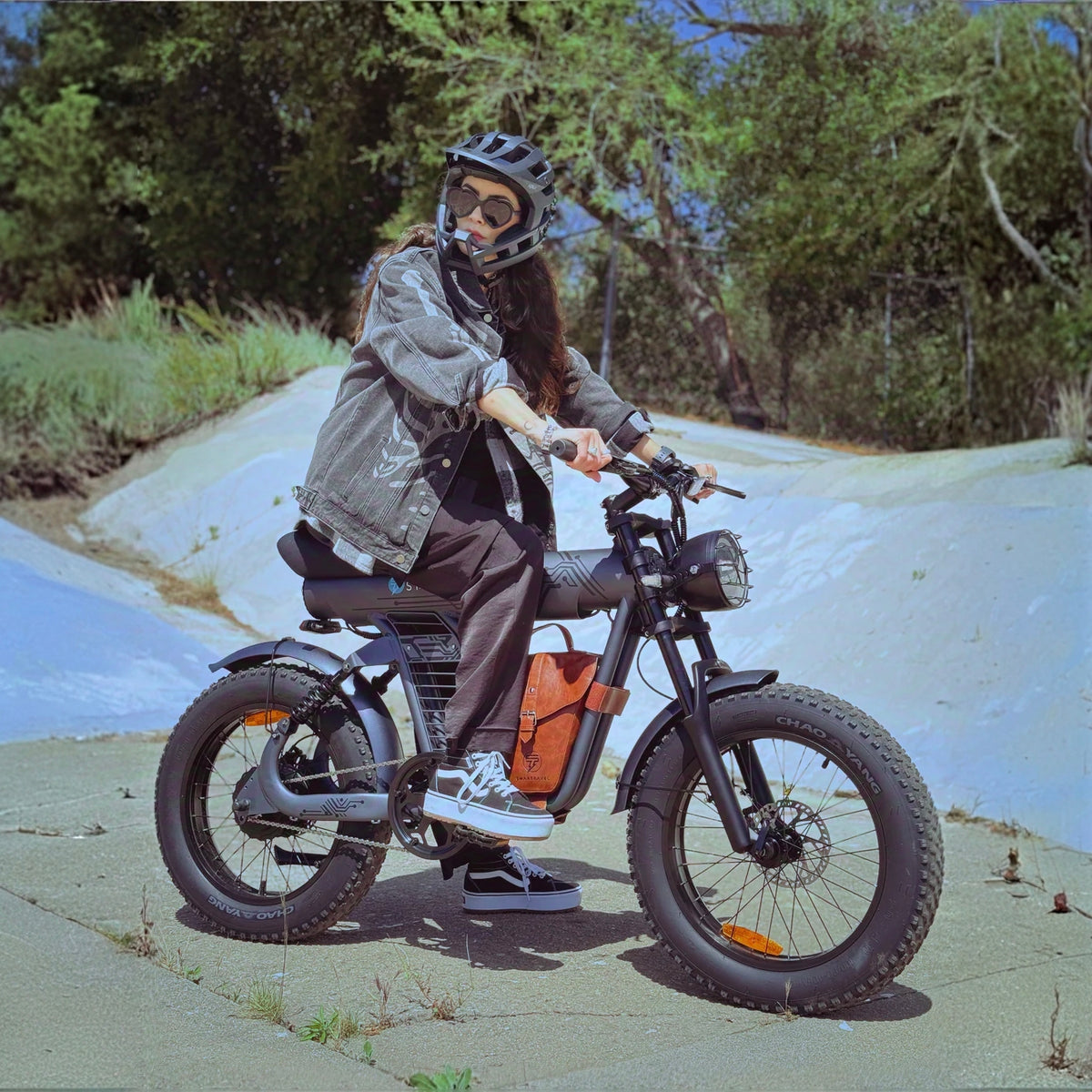 Tomofree x YYG BR100 Review: A Retro Cylinder E-Bike That Turns Every Ride Into a Cruise
